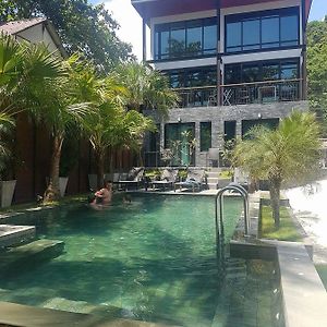 15 Palms Beach Resort